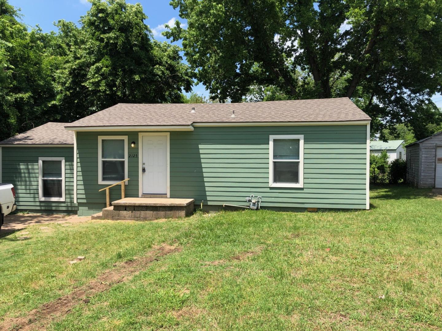 Property main image