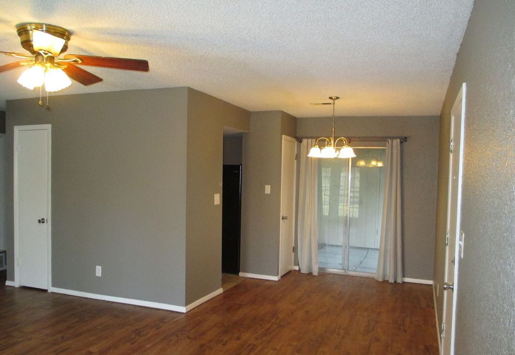 3226 South Lakewood Avenue - 1